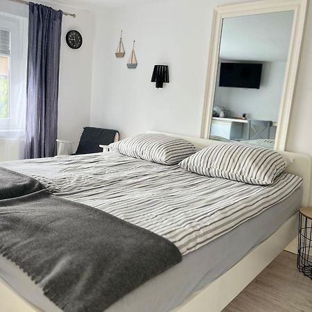 Pokoje Goscinne U Anny Ujście-Darłowskie Esterno foto